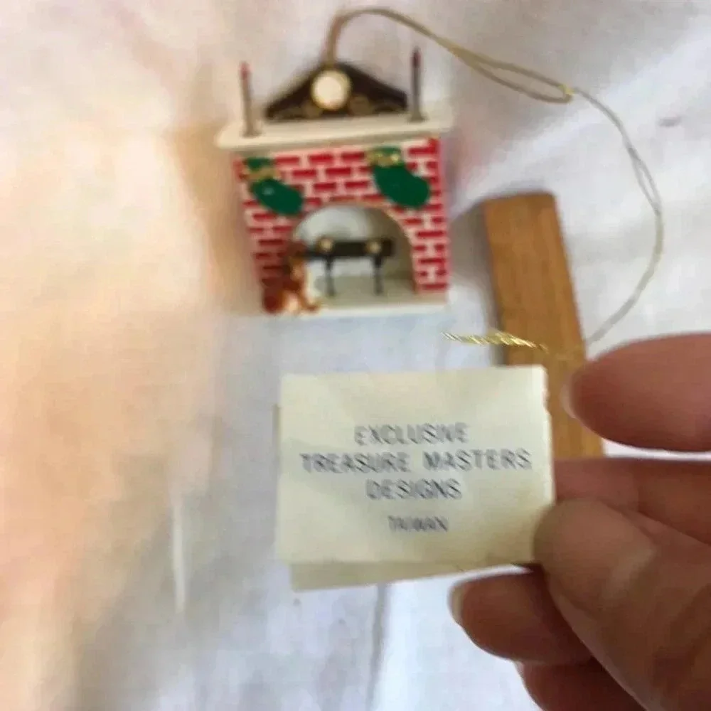 N/A christmas ornament